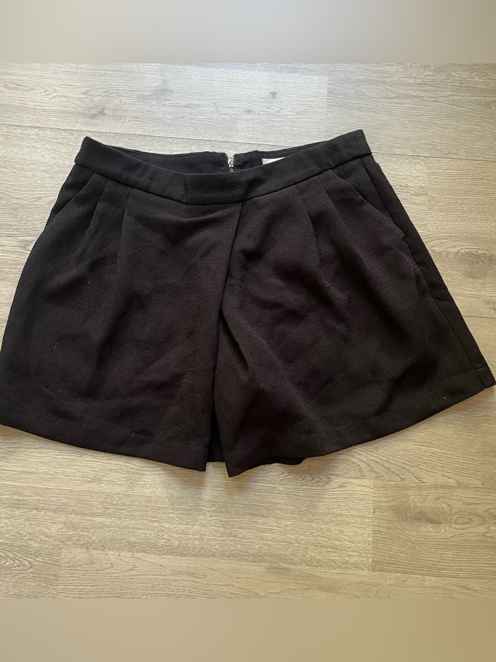 Sophie Rue High Rise Dressy Shorts (Jrs L)